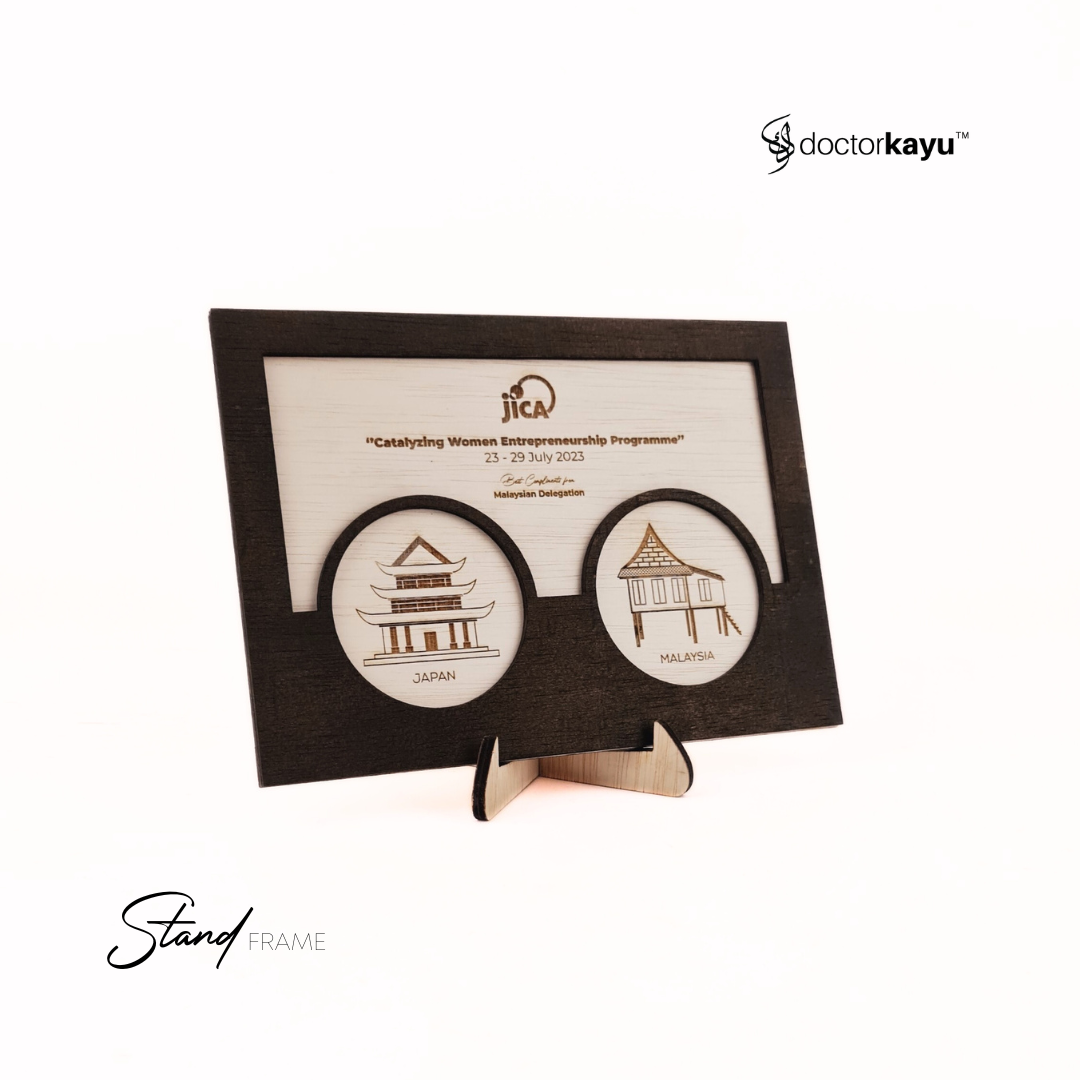 Stand Frame Double Layer A5 A4 A3 by doctorkayu